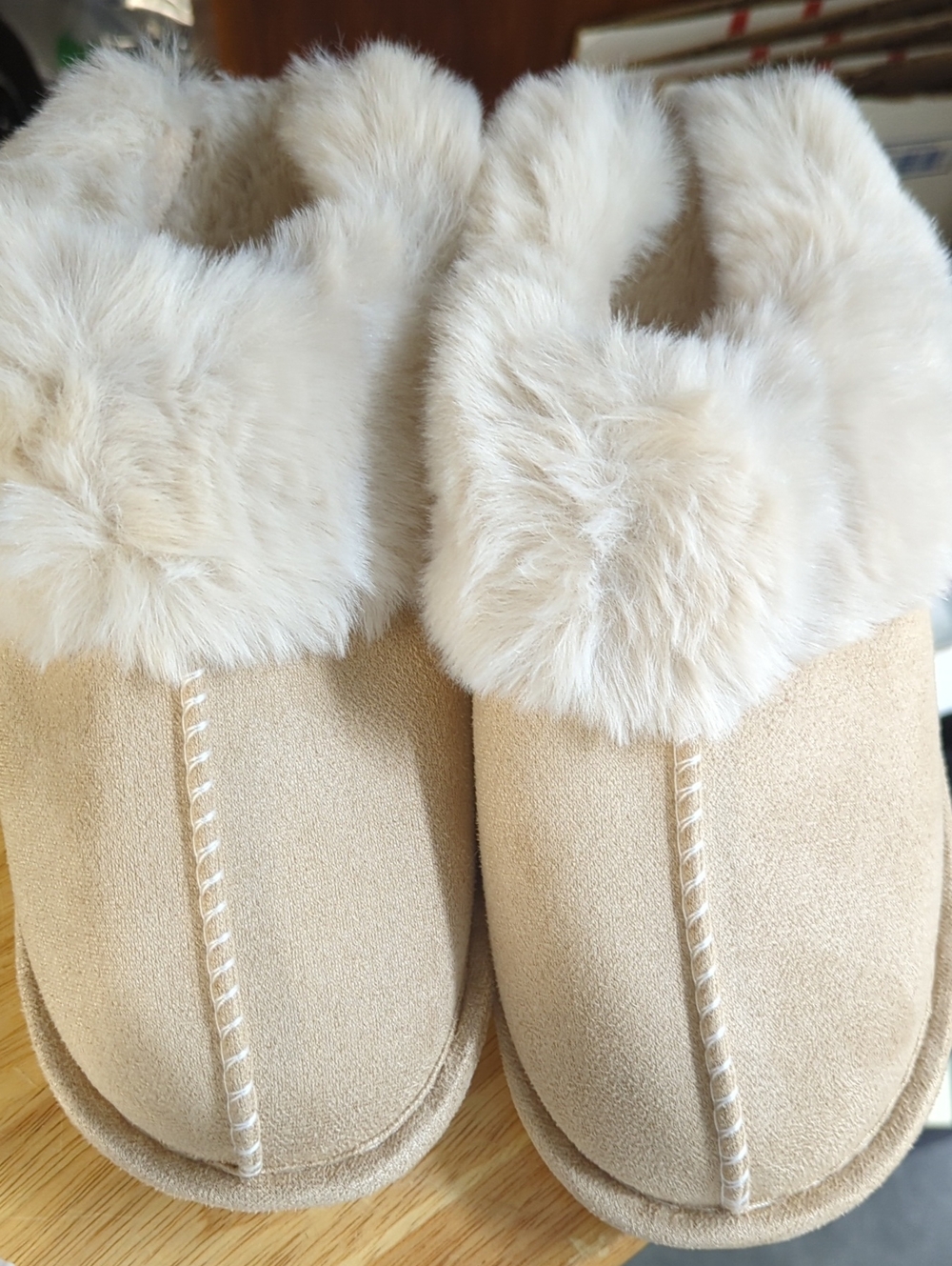 Cozy Faux-Fur Lined Slip-On Slippers in Beige